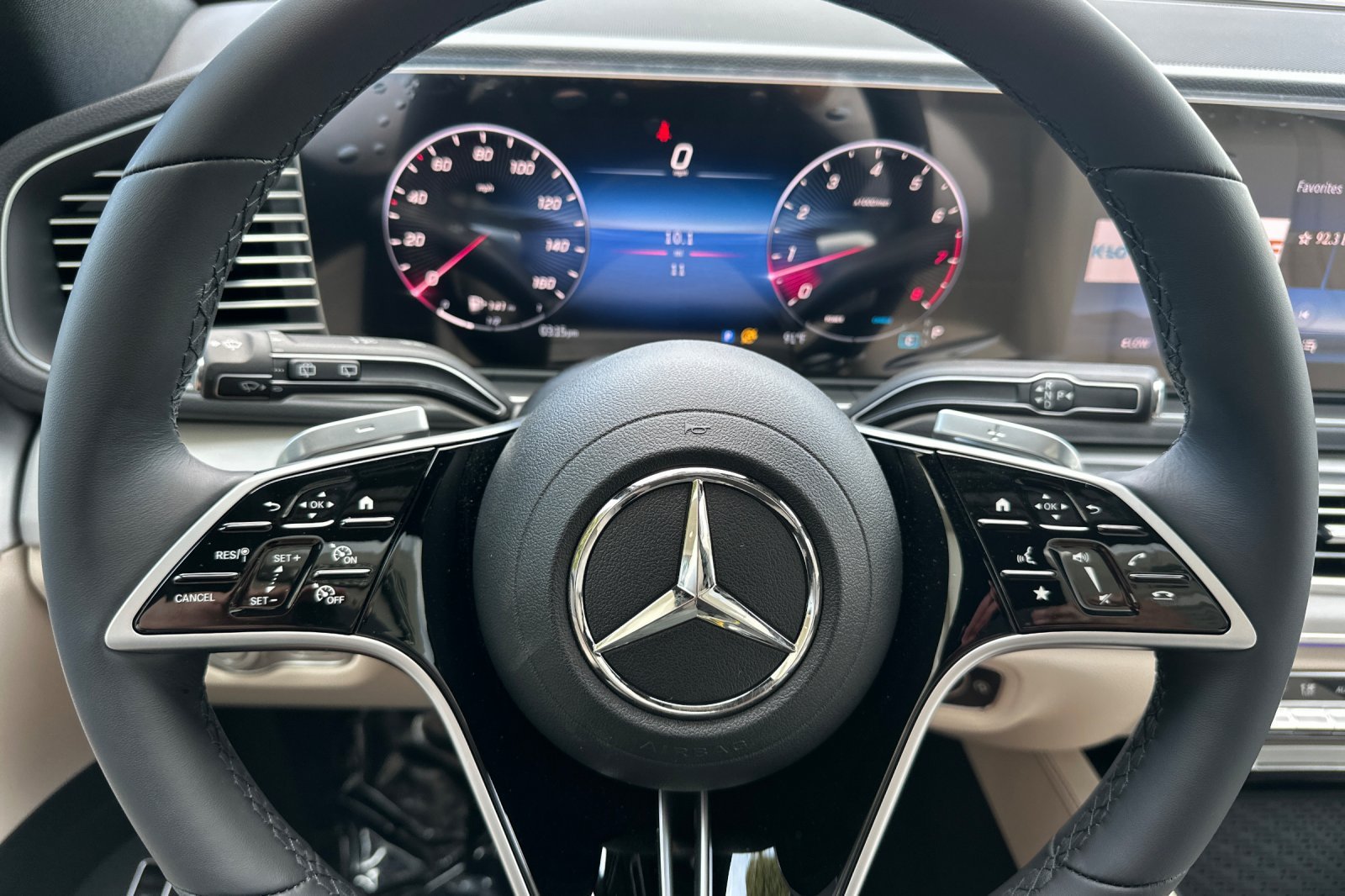 New 2026 Black Mercedes-Benz GLE 350 image 24
