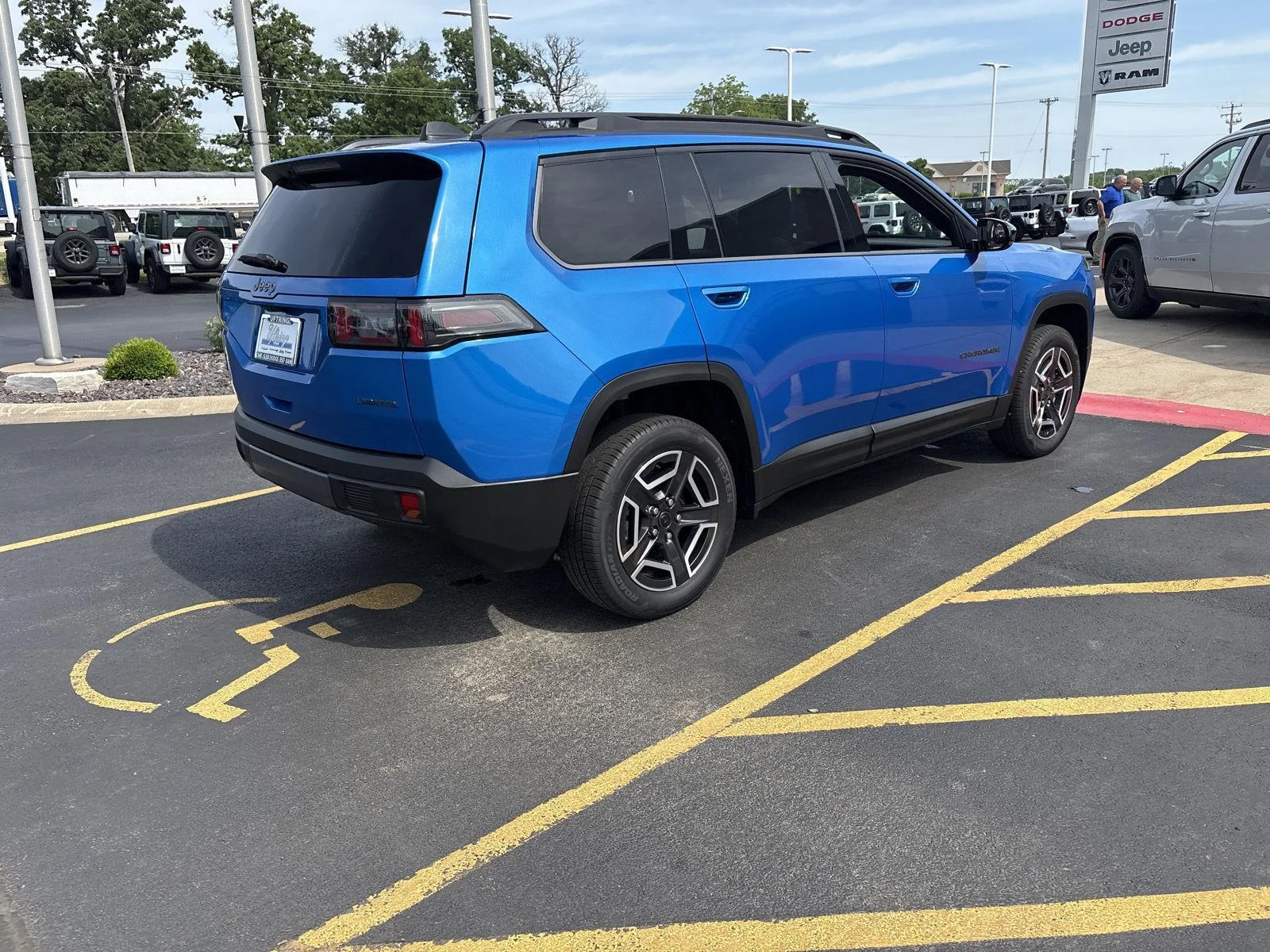 New 2026 Hydro Blue Pearlcoat Jeep Limited image 5