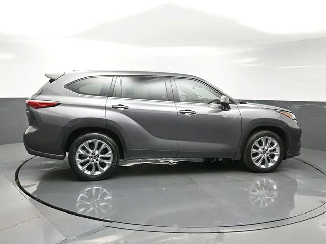 Used 2021 Gray Toyota Limited image 8