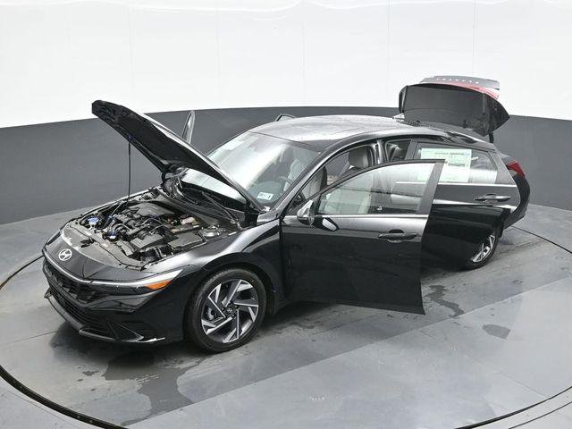 New 2026 Black Hyundai Limited image 28