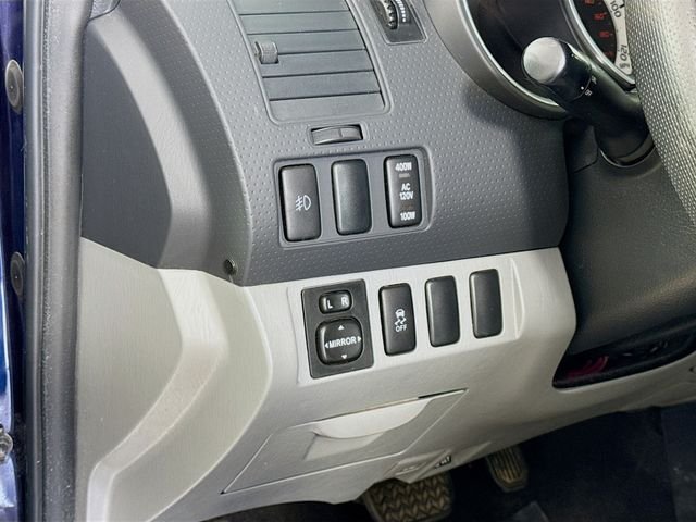 Used 2013 Blue Toyota PreRunner image 10