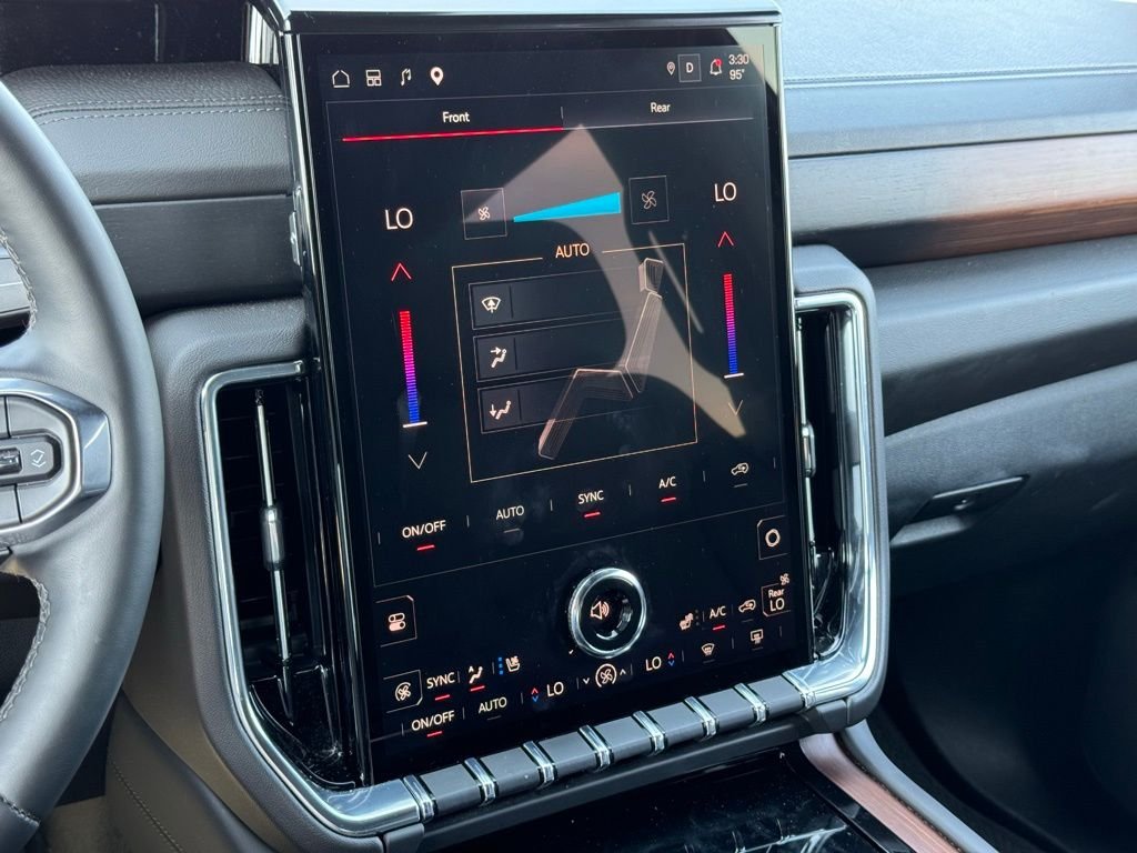 Used 2025 Black GMC Denali image 31