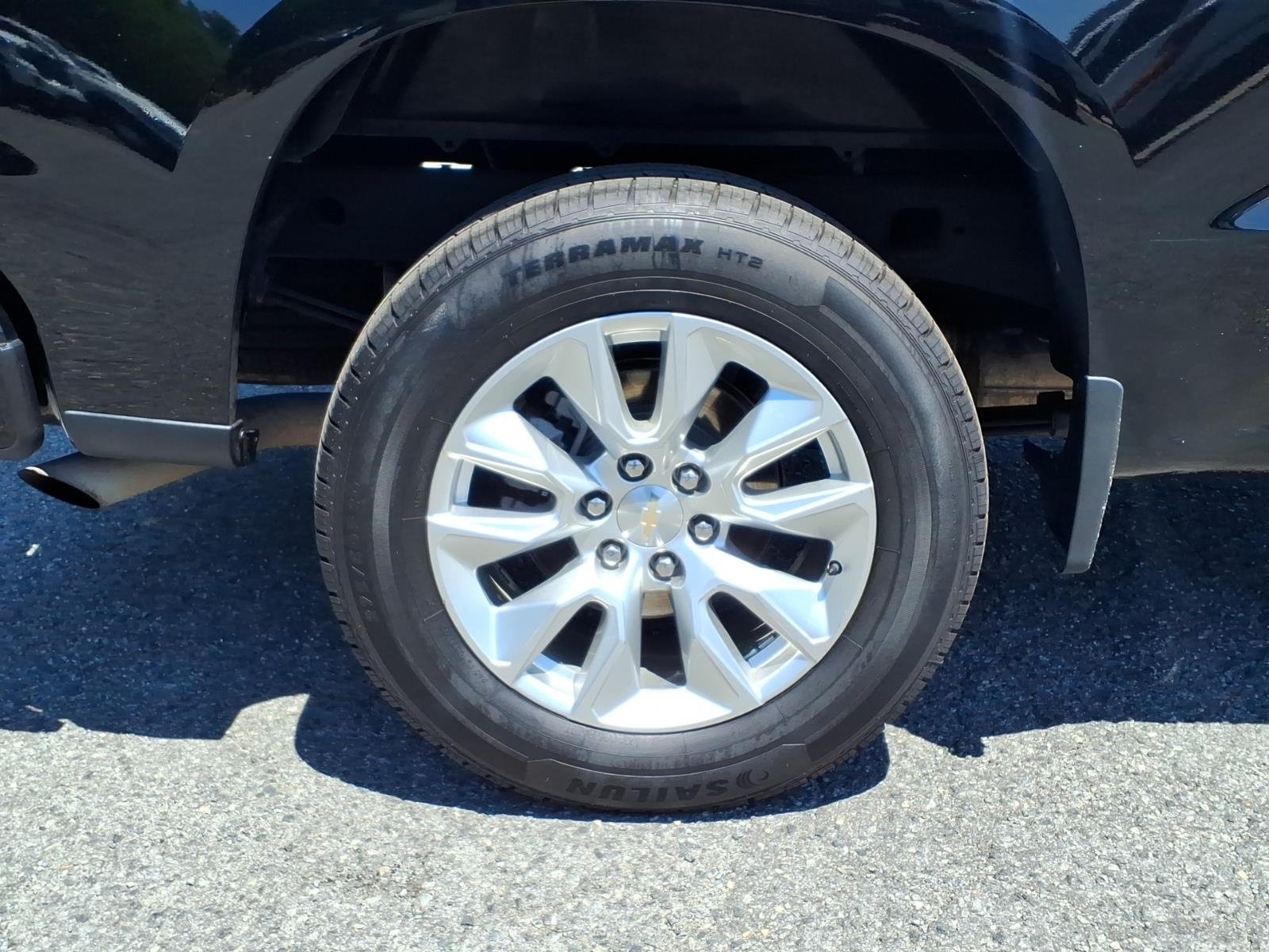 Used 2023 Black Chevrolet Custom image 24