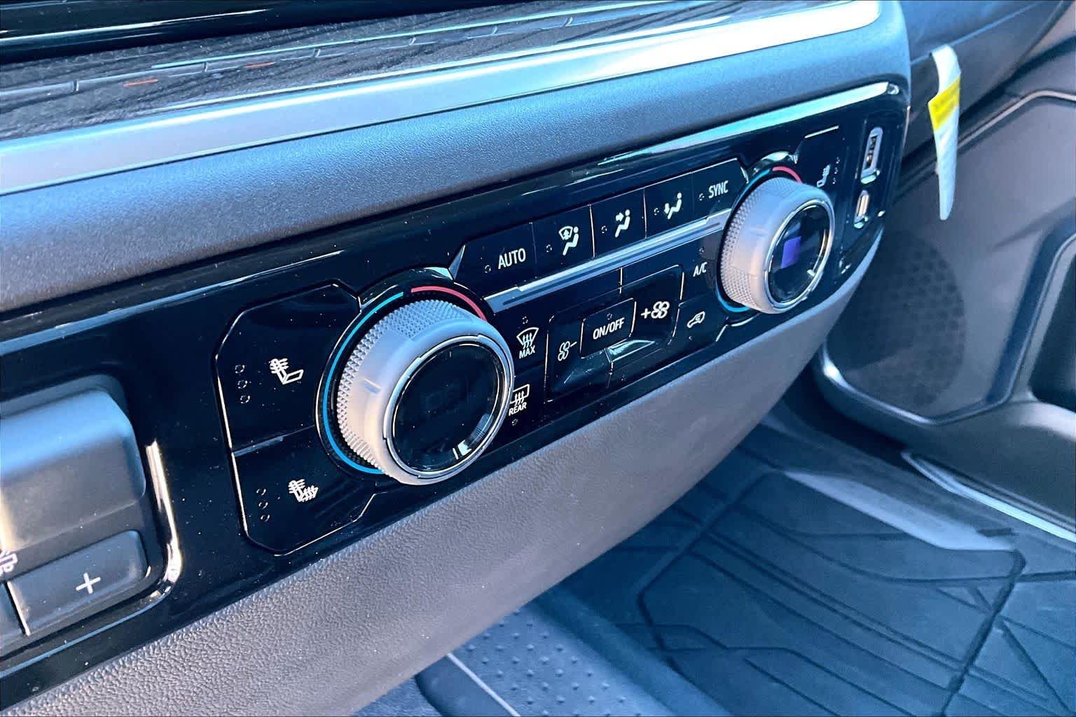2026 Chevrolet Silverado 1500 LT - Photo 18
