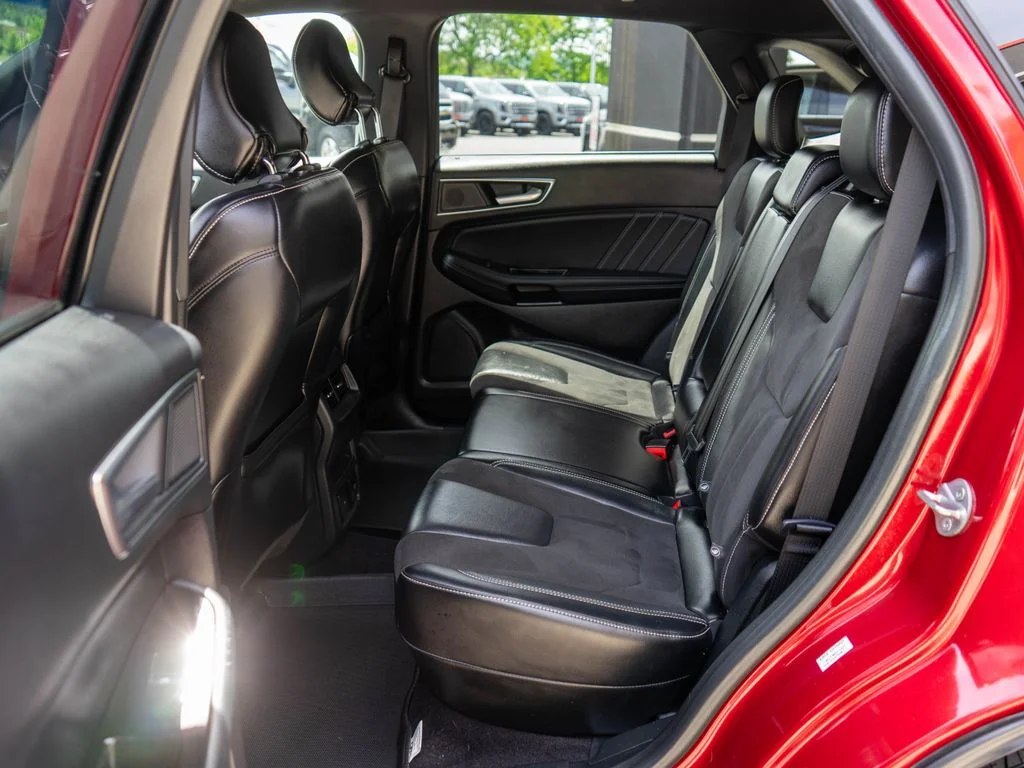 Used 2019 Red Ford ST image 12
