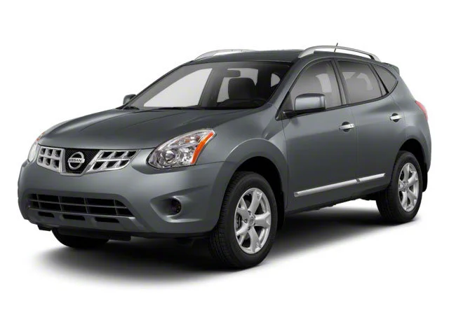 Used 2013 Pearl White Nissan S image 4