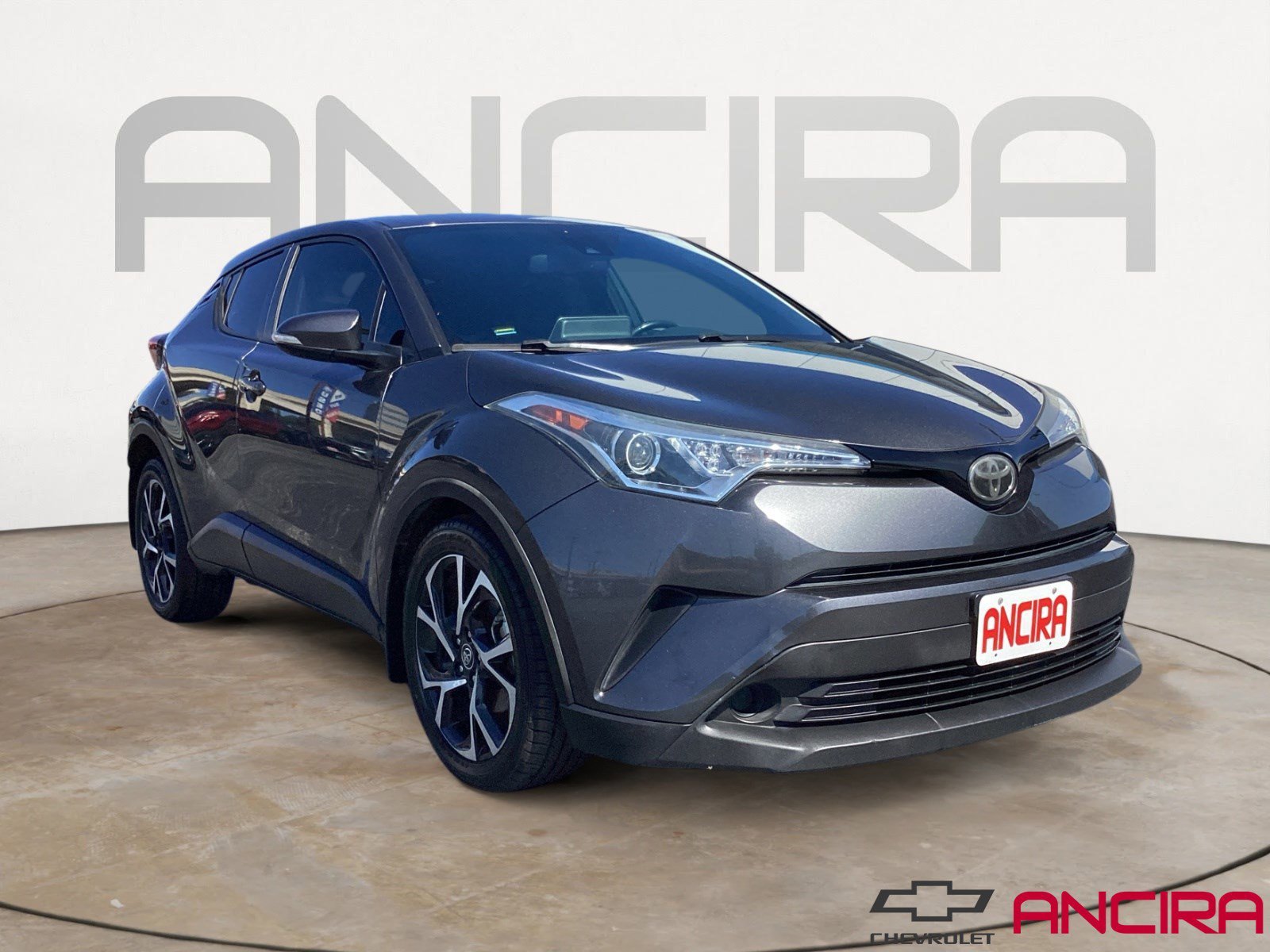 2019 Toyota C-HR XLE's photo