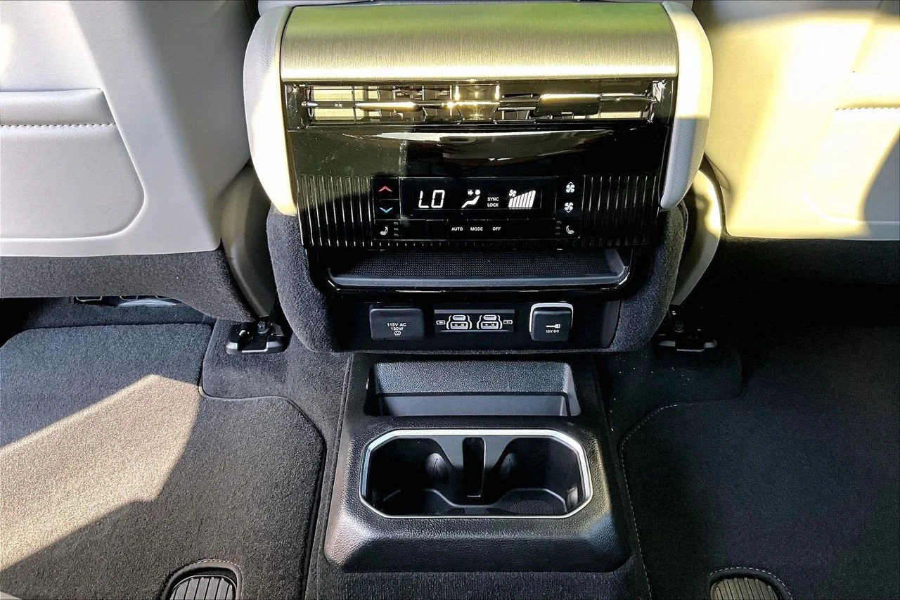 New 2026 High Gloss Black Jeep Limited Altitude image 16