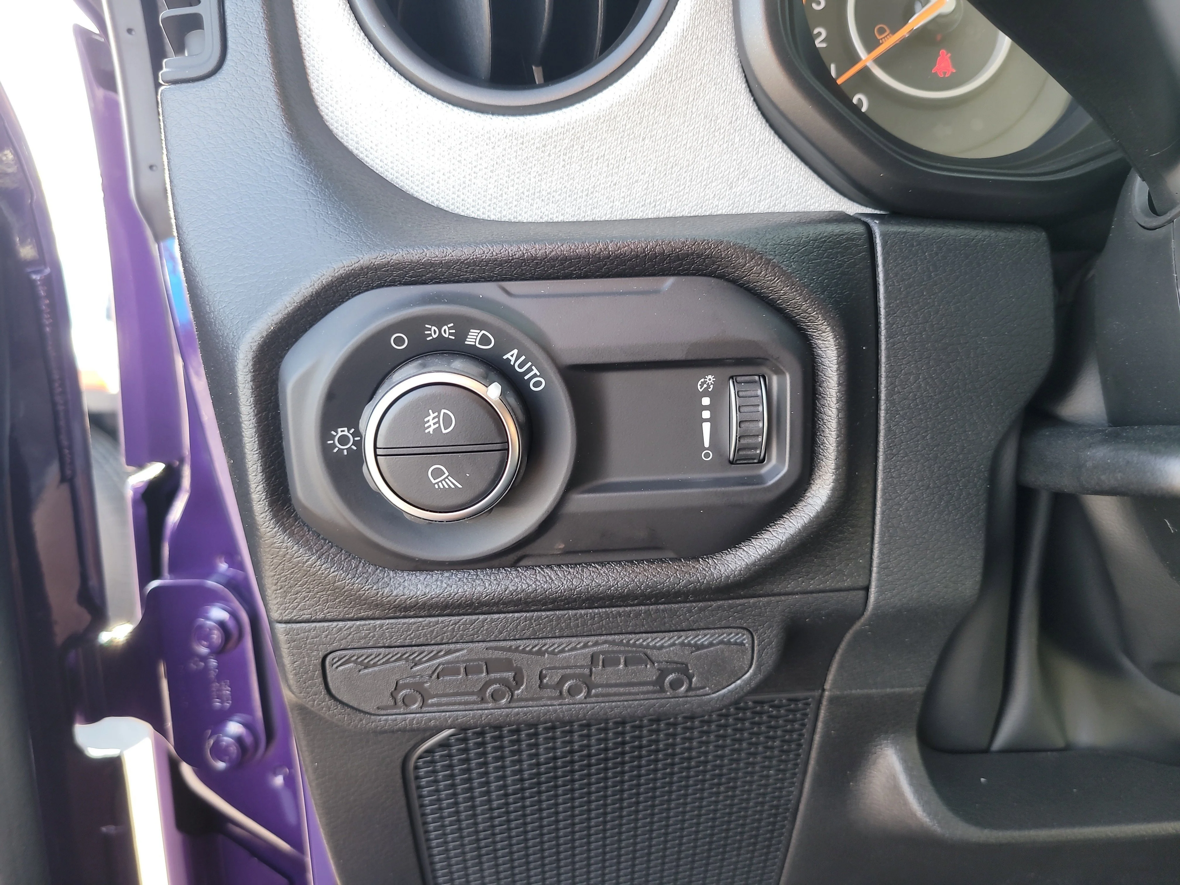 New 2026 Reign Jeep Sport S image 21