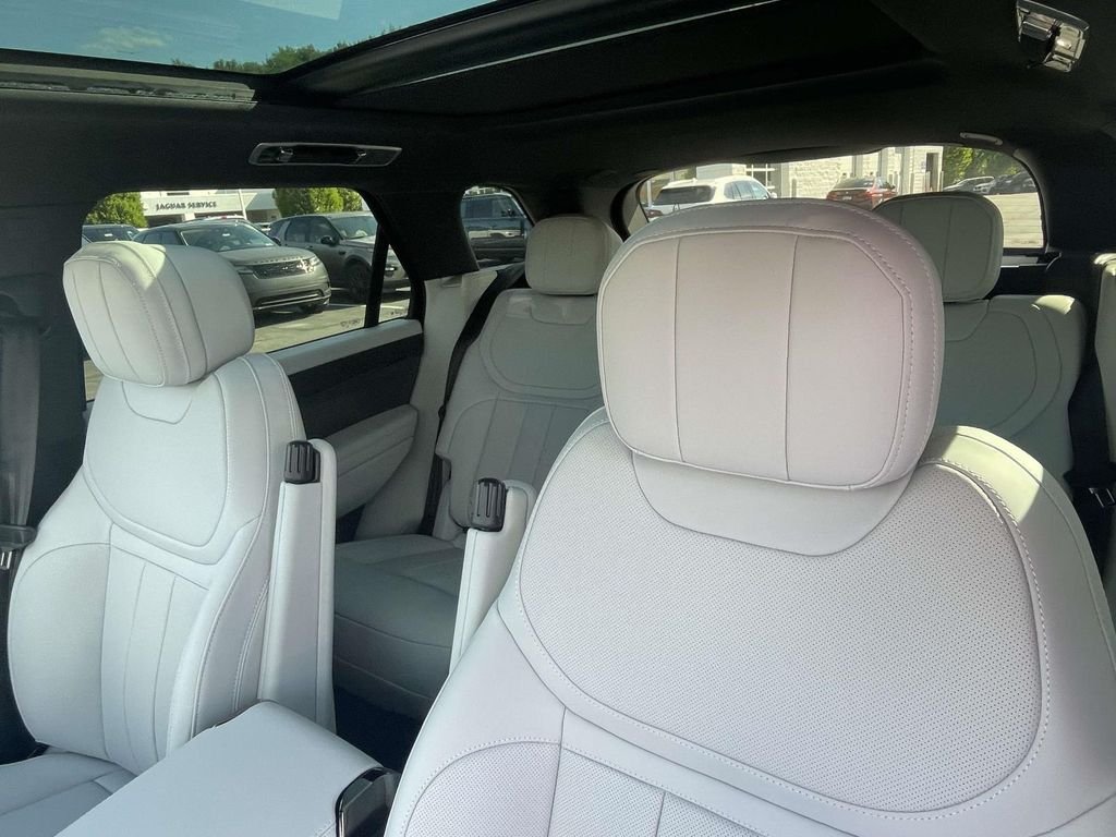 New 2027 Varesine Blue Land Rover SE image 15