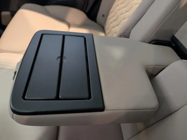 2026 Volvo XC90 Ultra - Photo 25