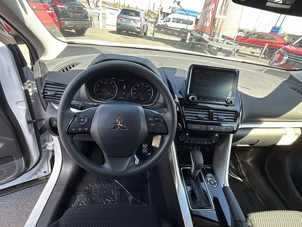 New 2026 White Diamond Mitsubishi ES image 14