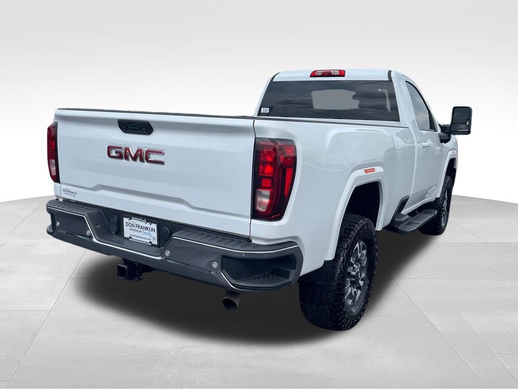Used 2024 White GMC SLE image 5