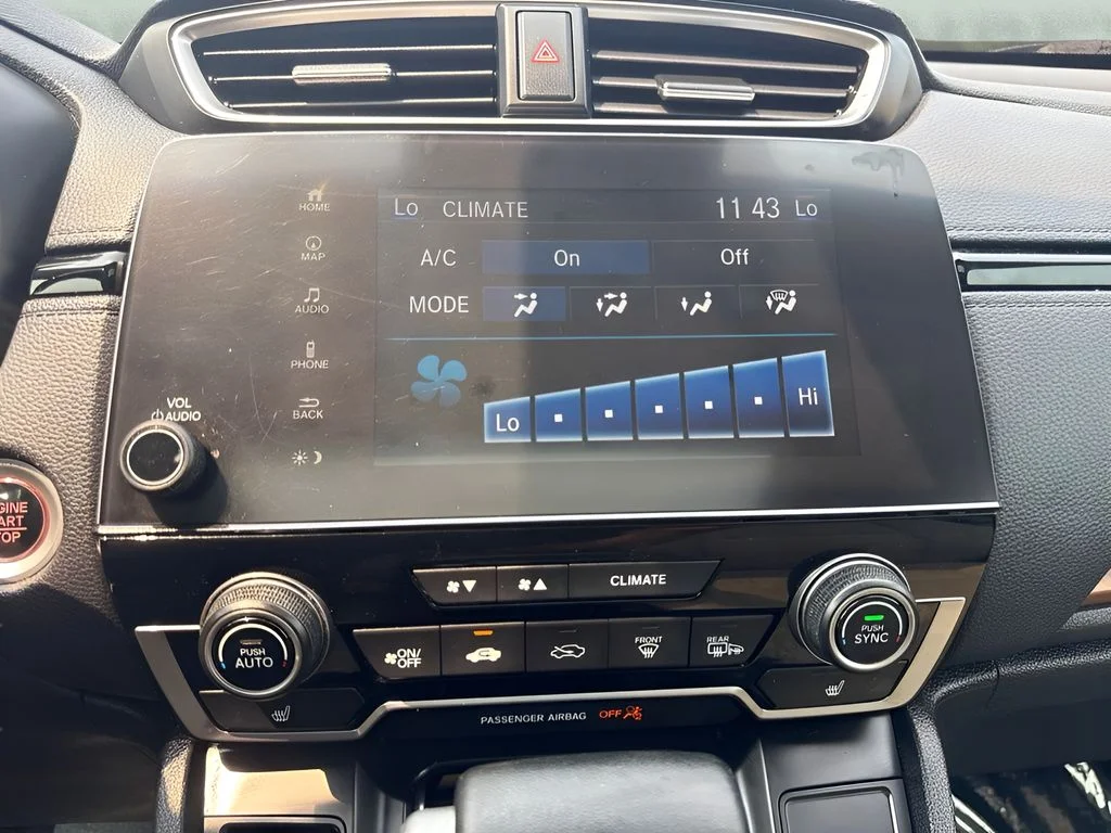 Used 2020 White Honda Touring image 10