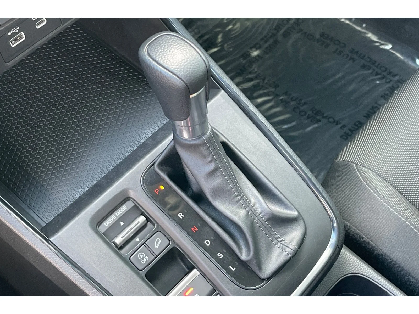Used 2024 Platinum White Pearl Honda EX image 32