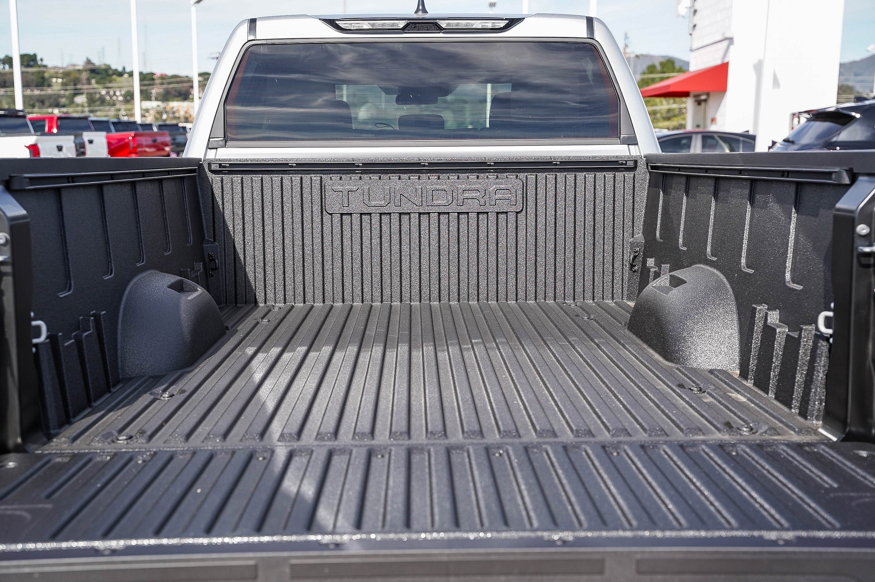 2026 Toyota Tundra SR5 - Photo 12