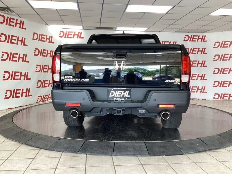 Used 2023 Black Honda Black Edition image 6