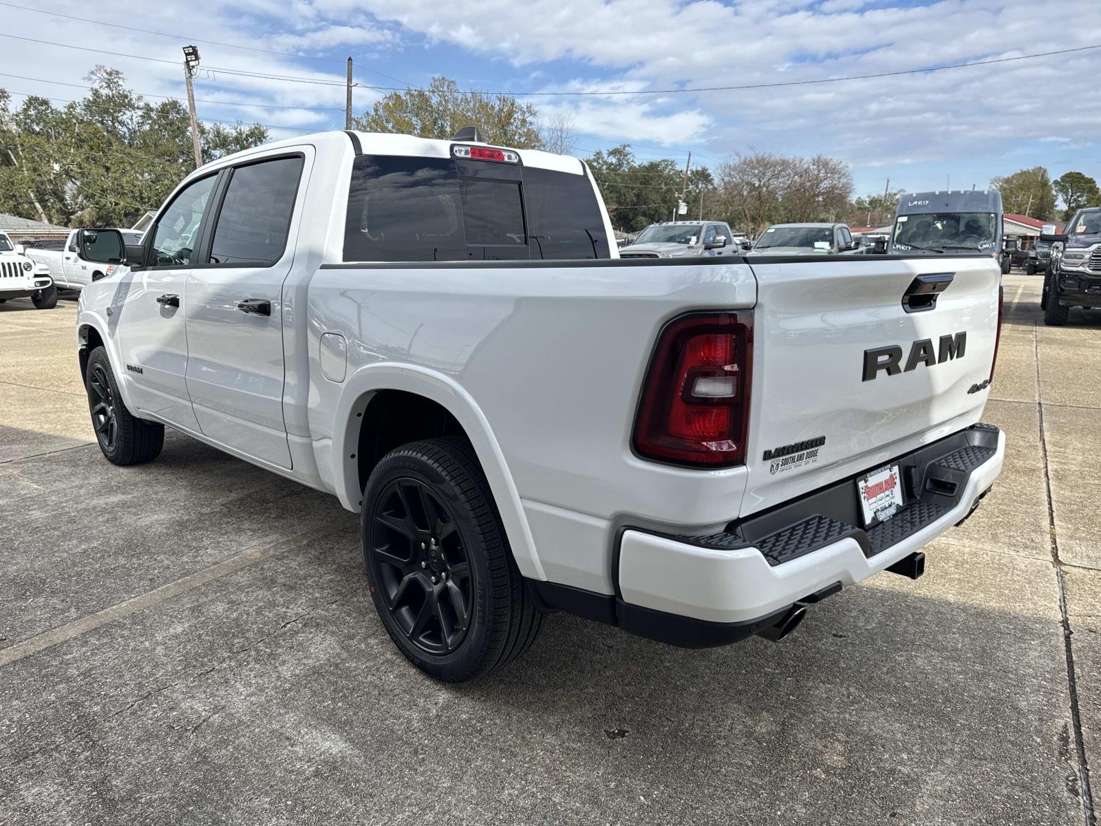 New 2026 Ivory White Tri-Coat Pearl-Coat Exterior Paint RAM Laramie image 4
