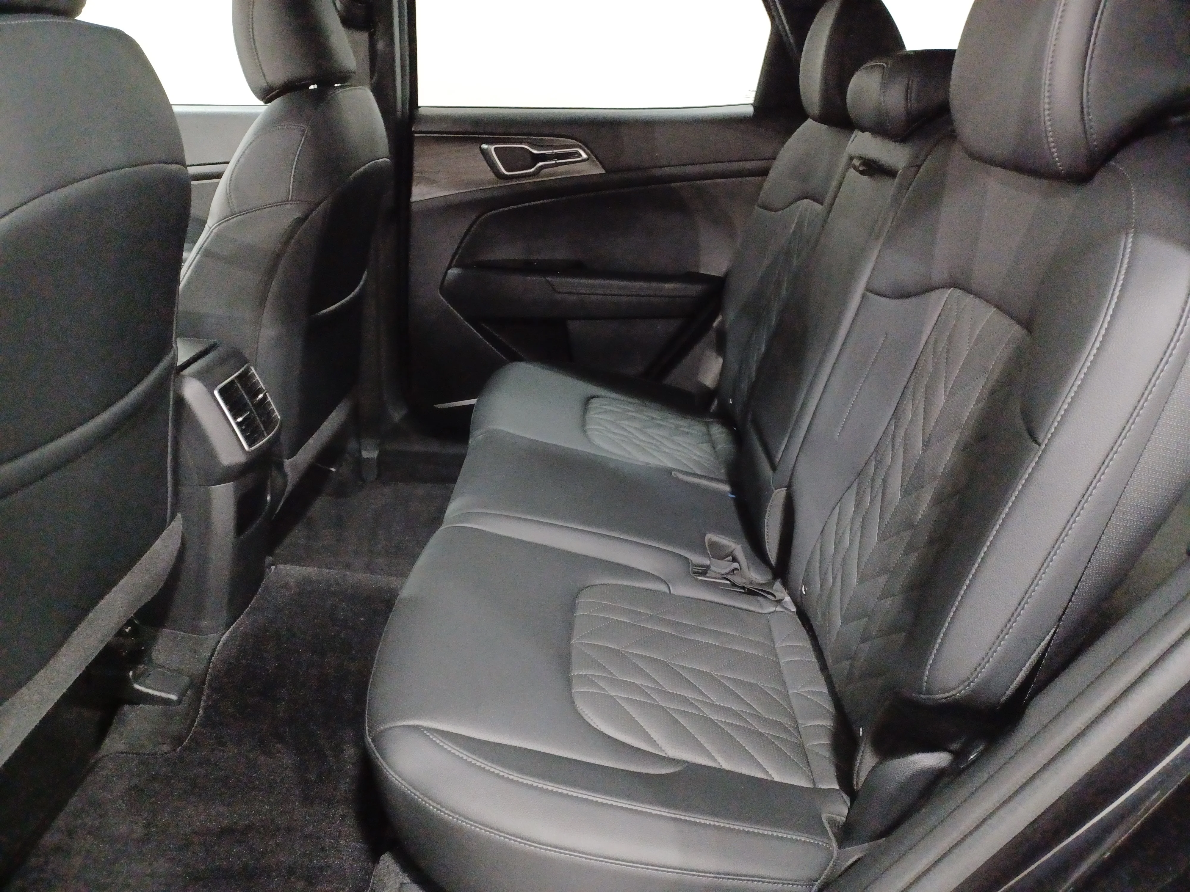 Certified Used 2023 Fusion Black Kia X-Line *Adaptive Cruise | Remote Start | Htd Lthr & Wheel | Blind Spot Detection | Lane Keep Assist image 11