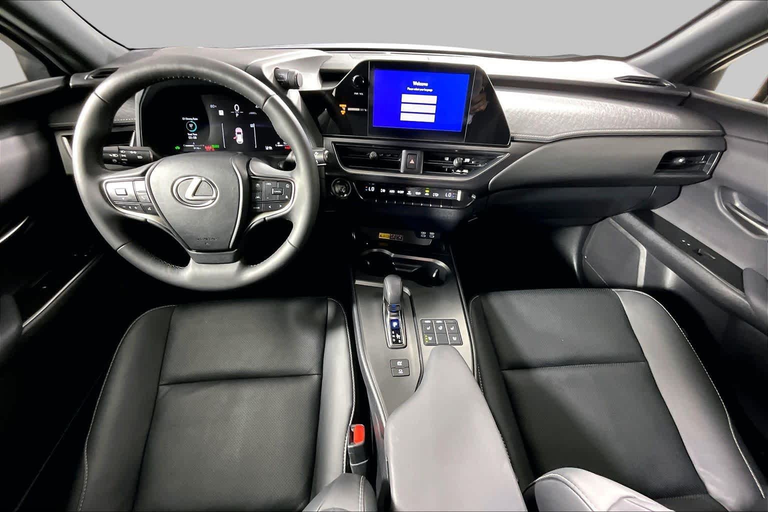 Used 2025 Iridium Lexus Premium image 14