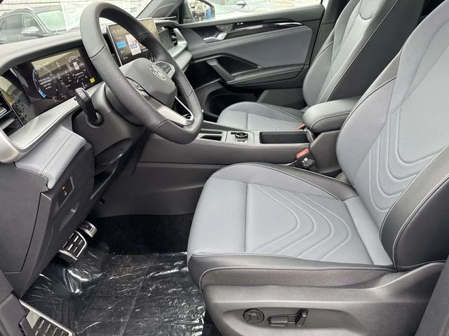 New 2026 White/off-white Volkswagen 2.0T SE R-Line Black image 11