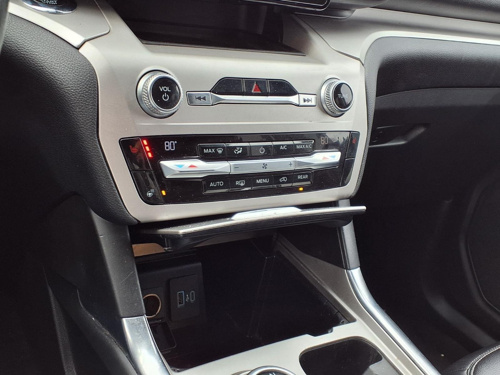 Used 2021 Agate Black Metallic Ford XLT image 26