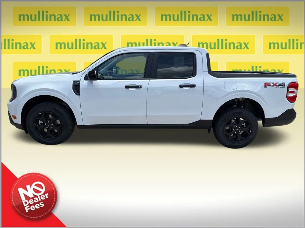 New 2025 White Ford XLT image 2