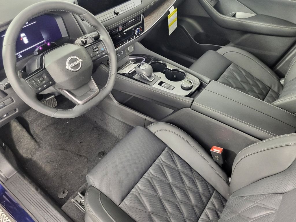 2025 Nissan Rogue Platinum - Photo 10