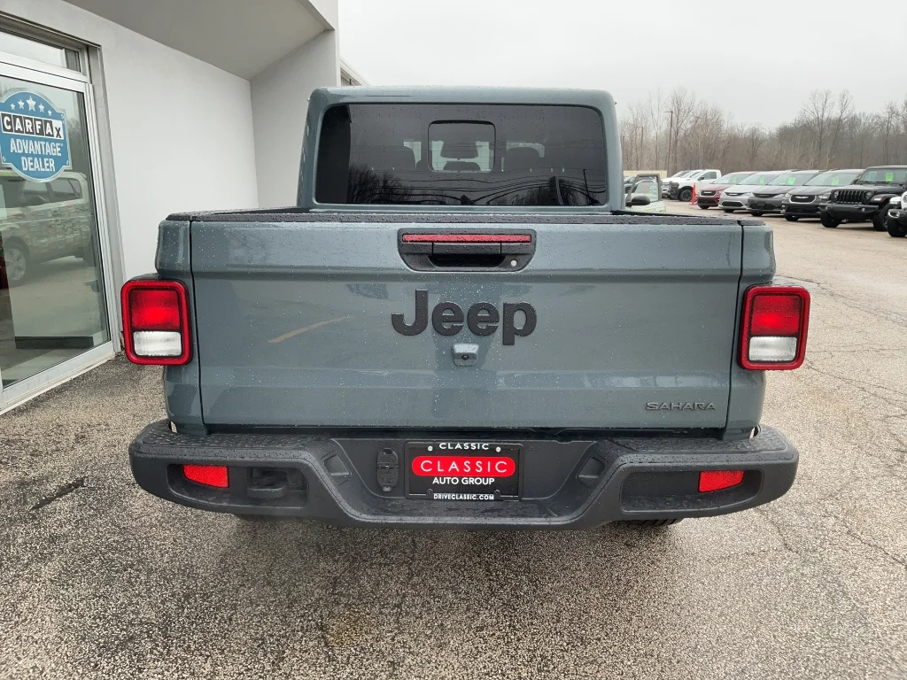 New 2026 Anvil Clearcoat Jeep Sahara 4x4 image 6