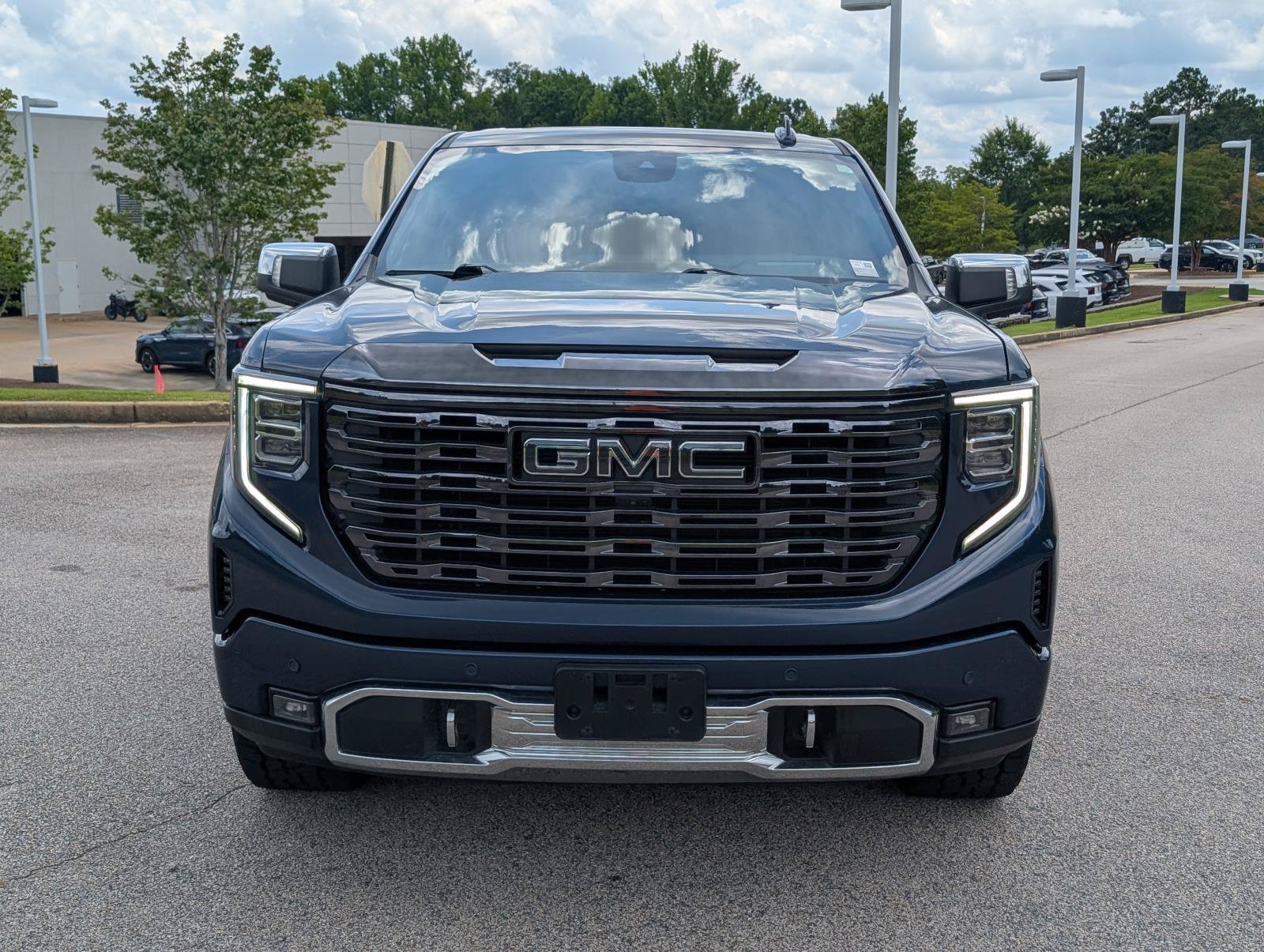 Used 2023 Pacific Blue Metallic GMC Denali Ultimate image 2