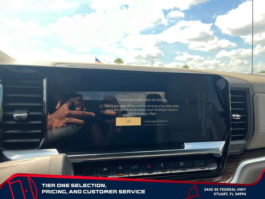 New 2026 Summit White GMC SLE image 30