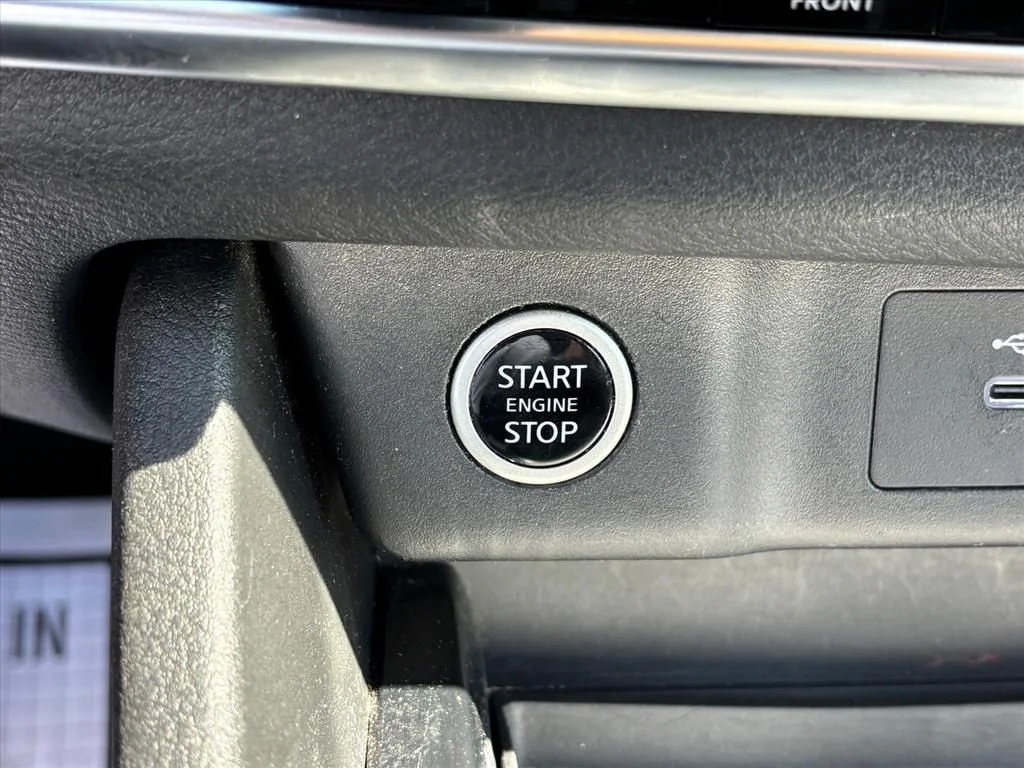 Used 2022 Black Nissan SV image 18