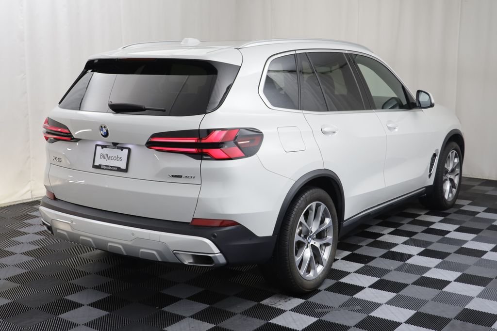 Certified Used 2024 Mineral White Metallic BMW xDrive40i image 19