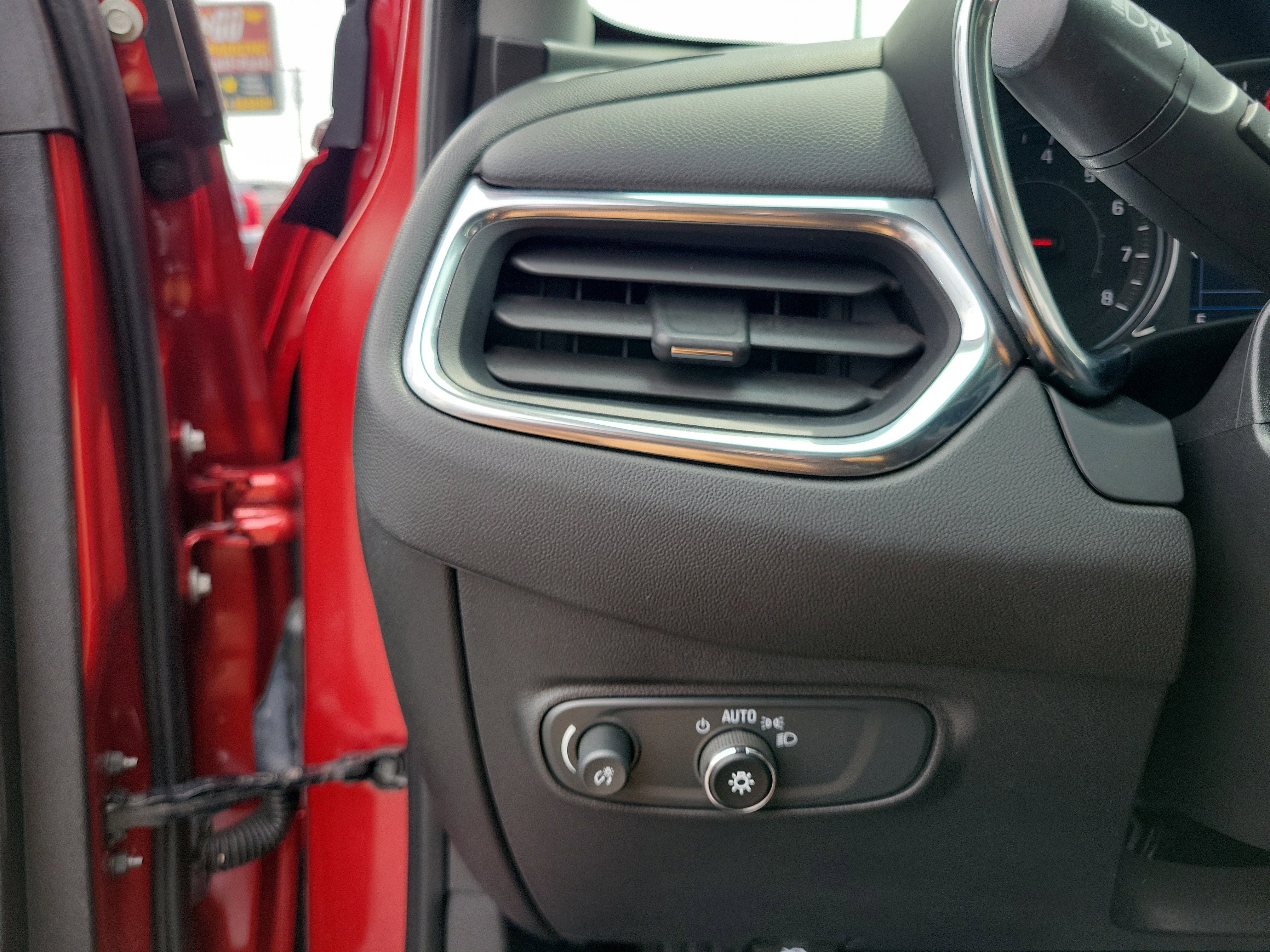 2023 Chevrolet Equinox LT - Photo 20