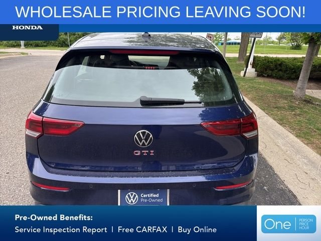 Used 2024 Atlantic Blue Metallic Volkswagen 2.0T SE image 9