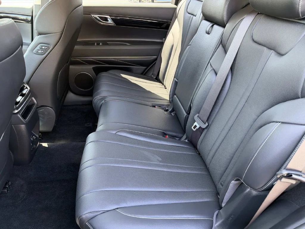 Used 2026 Gray Genesis 2.5T image 19