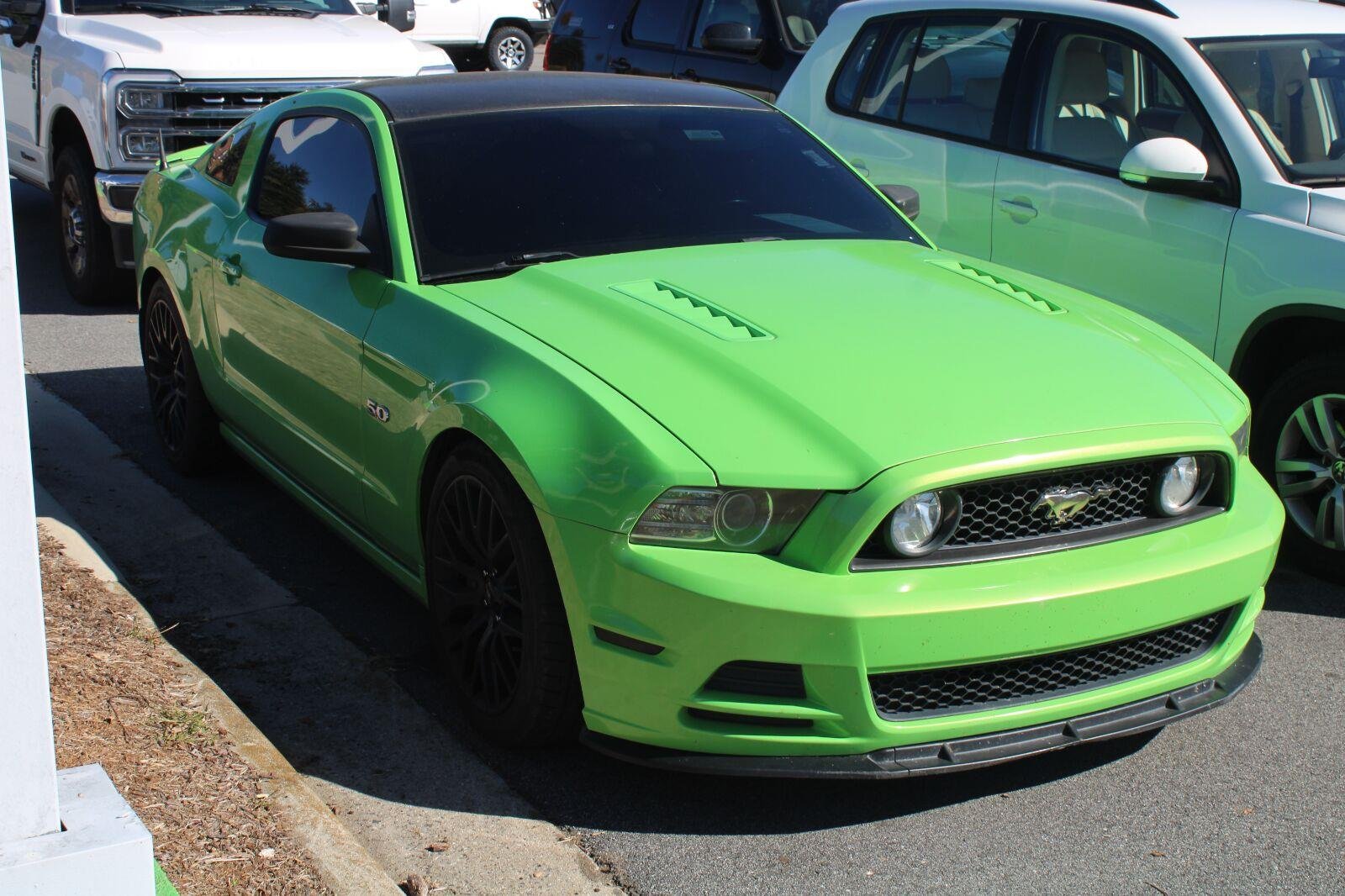 Used 2014 Gotta Have It Green Metallic Tri-Coat Ford 2dr Cpe GT image 3