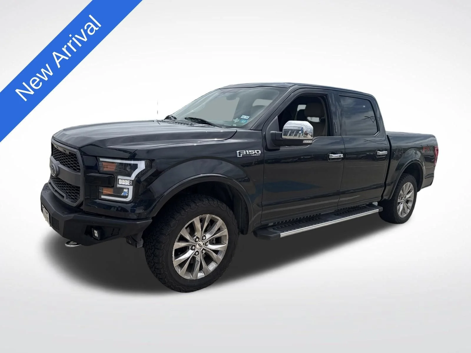 Used 2016 Black Ford XLT image 1
