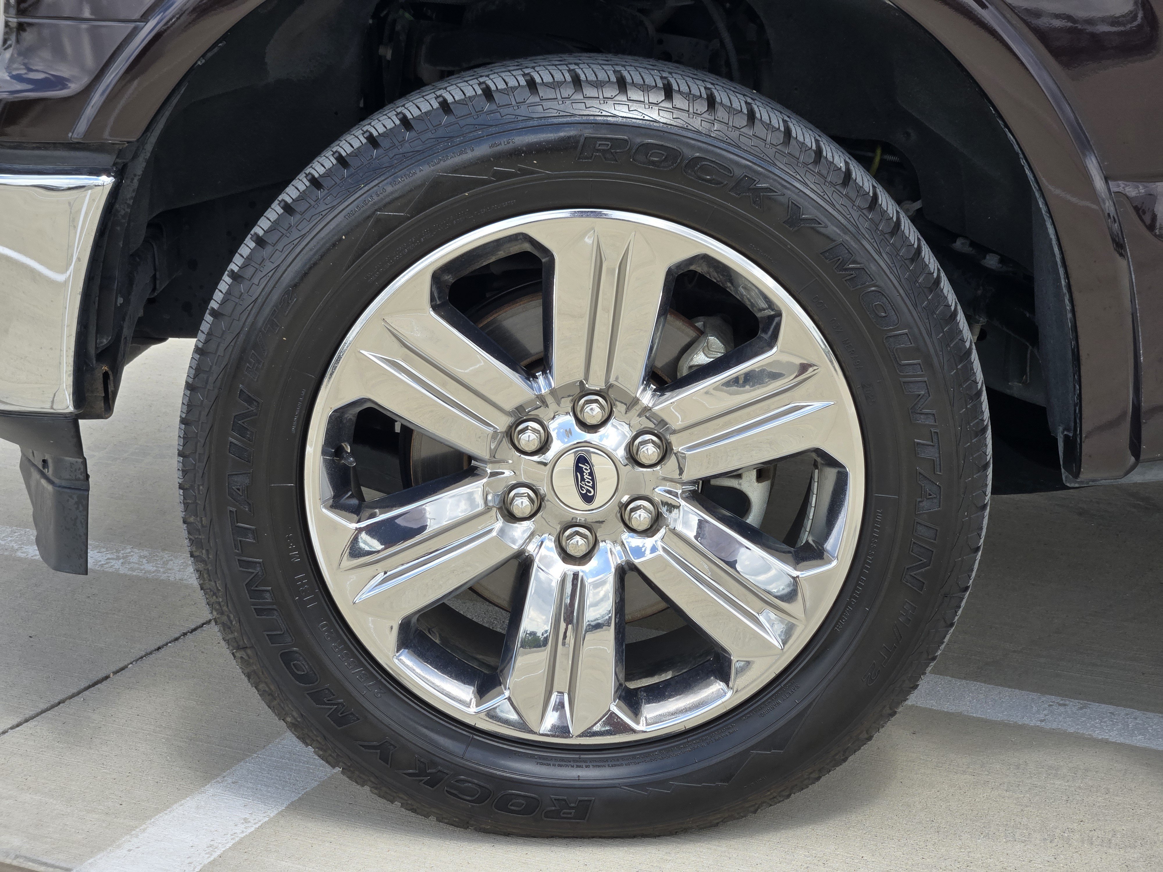 Used 2019 Magma Red Metallic Ford LARIAT image 14
