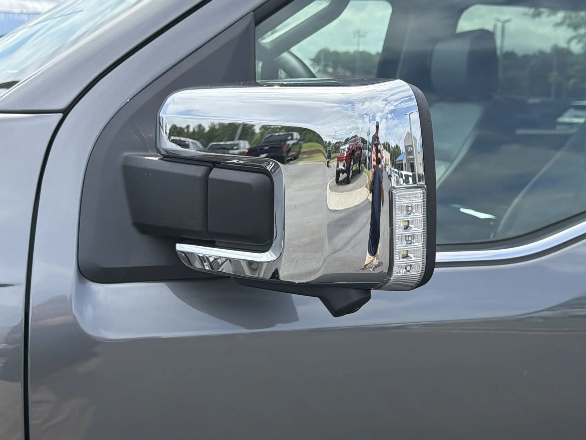 Certified Used 2025 Gray Metallic Ford Lariat image 38