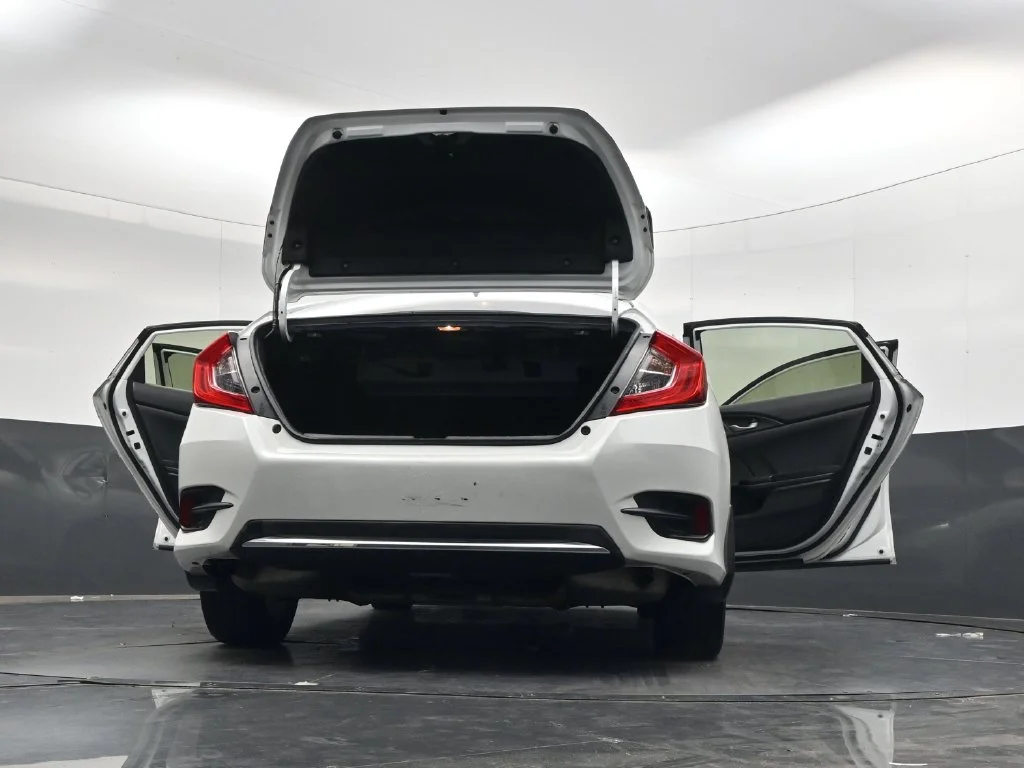 Used 2019  Honda EX image 39