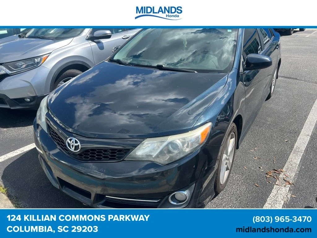 Used 2014 Cosmic Gray Mica Toyota SE image 2