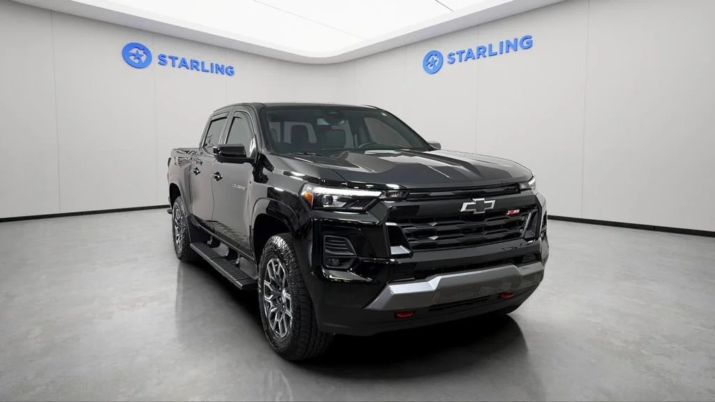 Used 2024 Black Chevrolet Z71 image 15