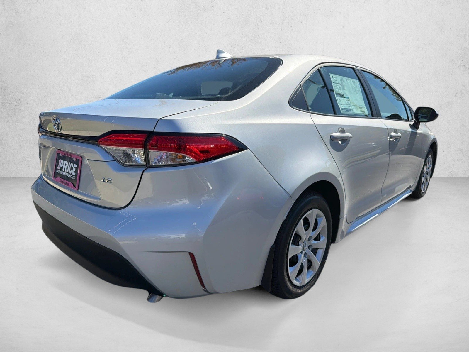 New 2027 Classic Silver Metallic Toyota LE image 3