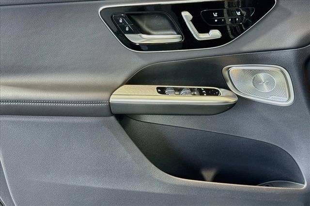 New 2026 Graphite Grey Metallic Mercedes-Benz GLC 300 image 46