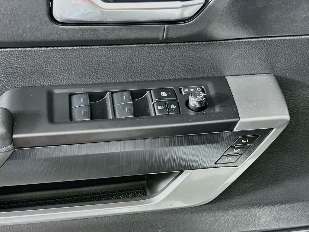 Used 2024 Pearl Toyota Platinum image 18