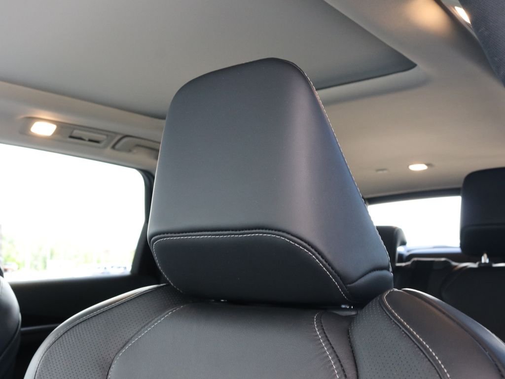 Certified Used 2025 Gray INFINITI PURE image 30