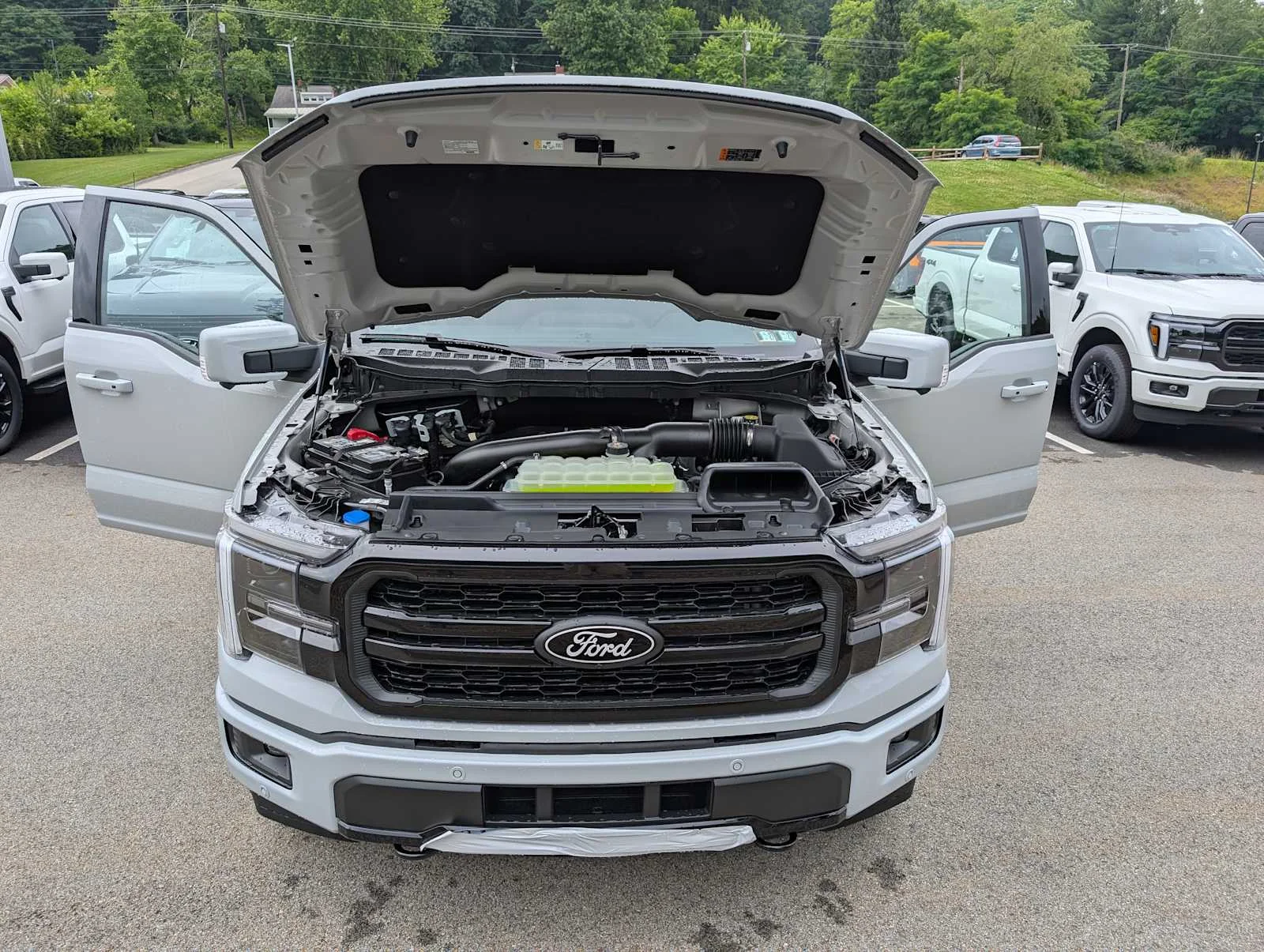 New 2026 Avalanche Ford Lariat® image 10