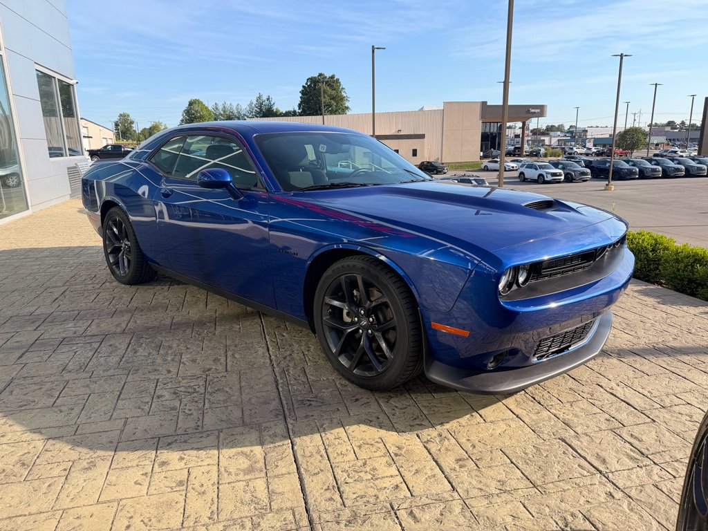 Used 2022 Indigo Blue Dodge R/T image 3