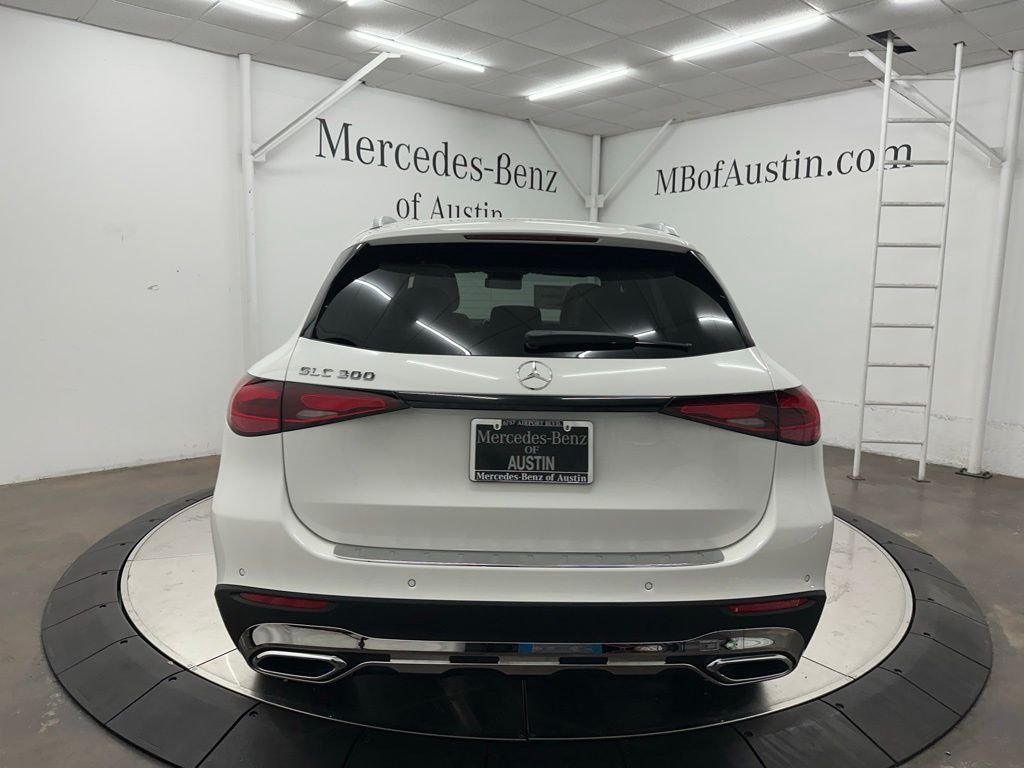 New 2027 Polar White Mercedes-Benz GLC 300 image 6
